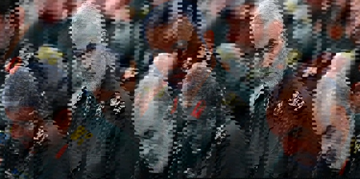 قاسم سليماني يقود "فيلق فاطميون" الأفغاني قرب الحدود العراقية السورية (صور)