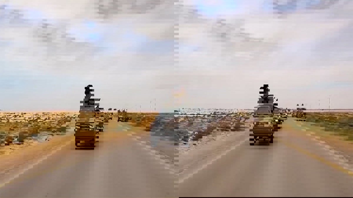 الجيش الليبي يقول إنه انسحب من قاعدة الوطية