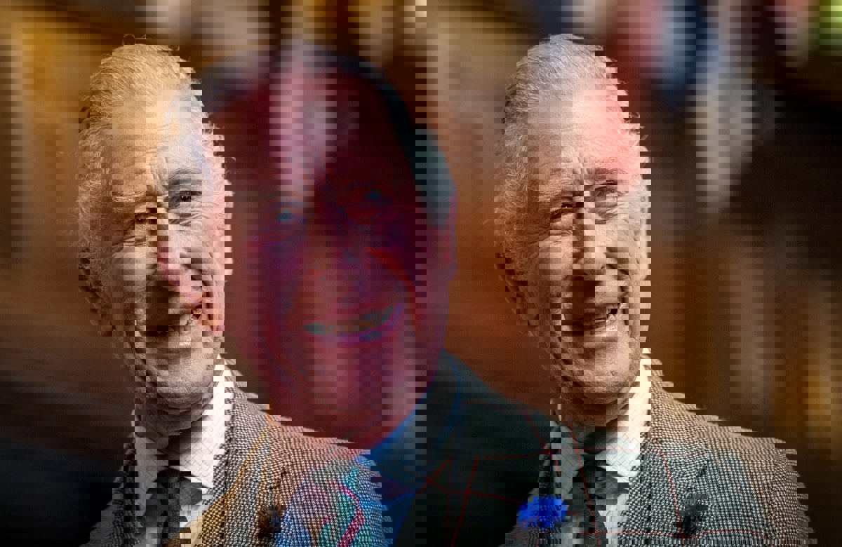 الملك تشارلز يشارك في قداس "الفصح" بابتسامة عريضة (صور)