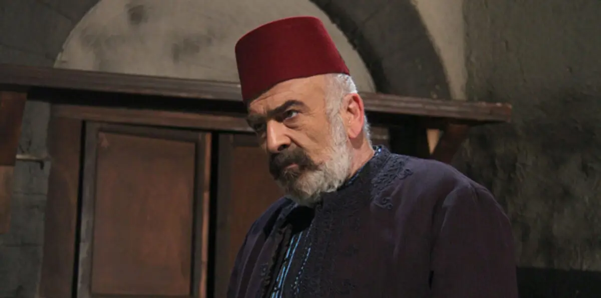 سلوم حداد يعاني من طعنات الأقارب في "خاتون"