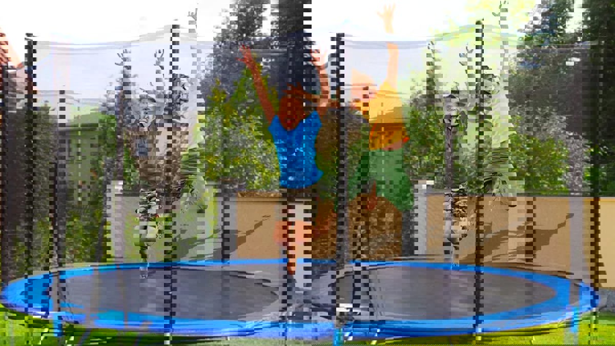 أطباء طوارىء يكشفون أخطر الأنشطة على الأطفال 