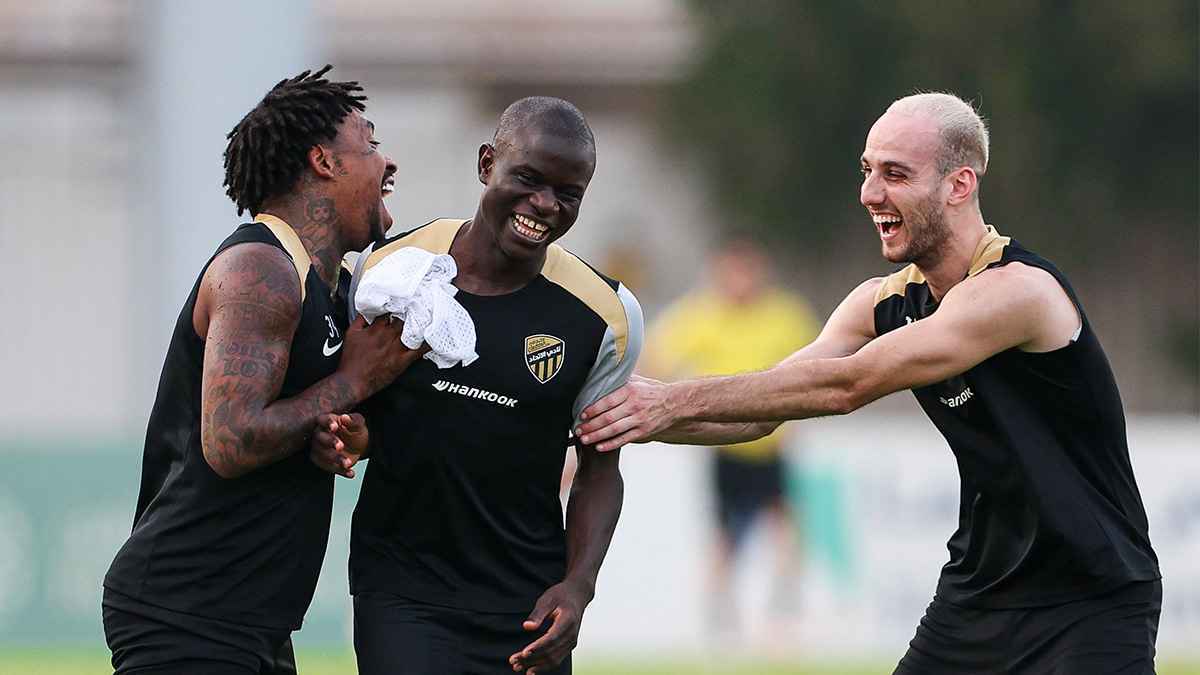 نريد كانتي مقابله.. النصر السعودي يغري الاتحاد بصفقة تبادلية