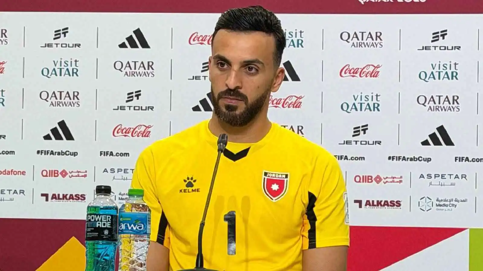 يزيد أبو ليلى يهاجم سالم الدوسري بعد مباراة السعودية والأردن (فيديو)