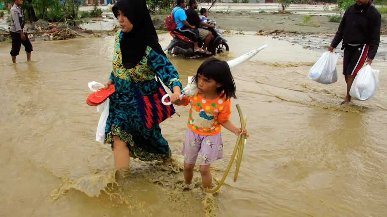 15 قتيلا جراء الفيضانات في بابوا الإندونيسية