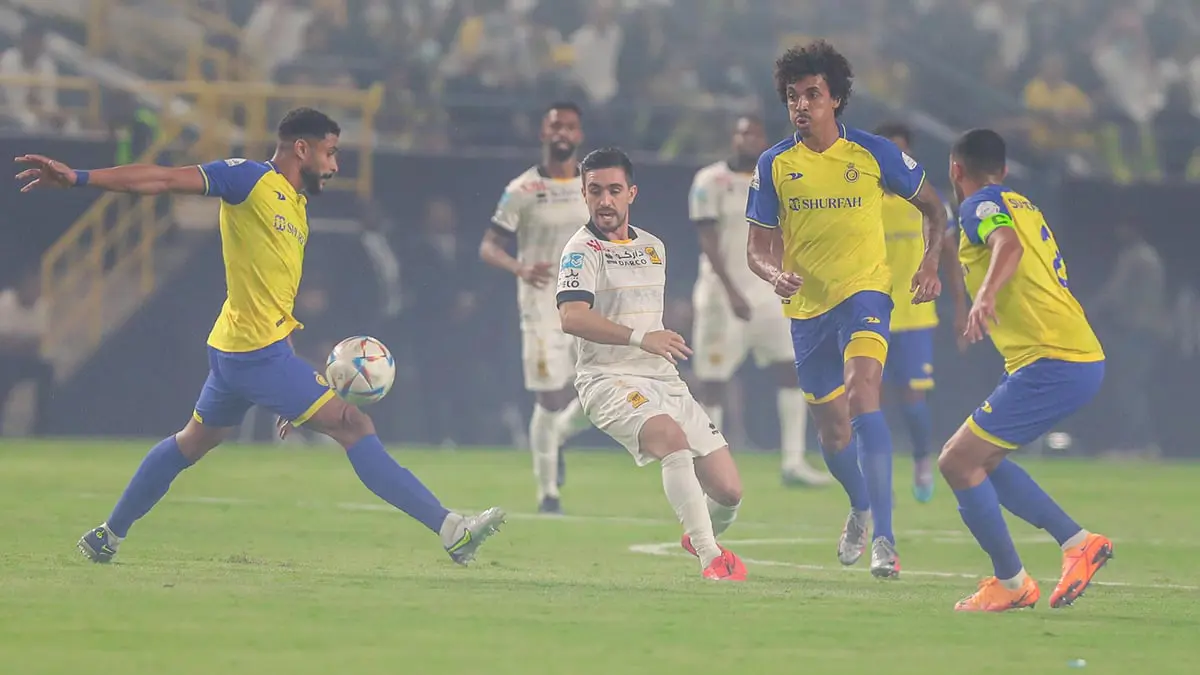 ترتيب الدوري السعودي.. تعادل سلبي نادر في "قمة عنيفة" بين النصر والاتحاد