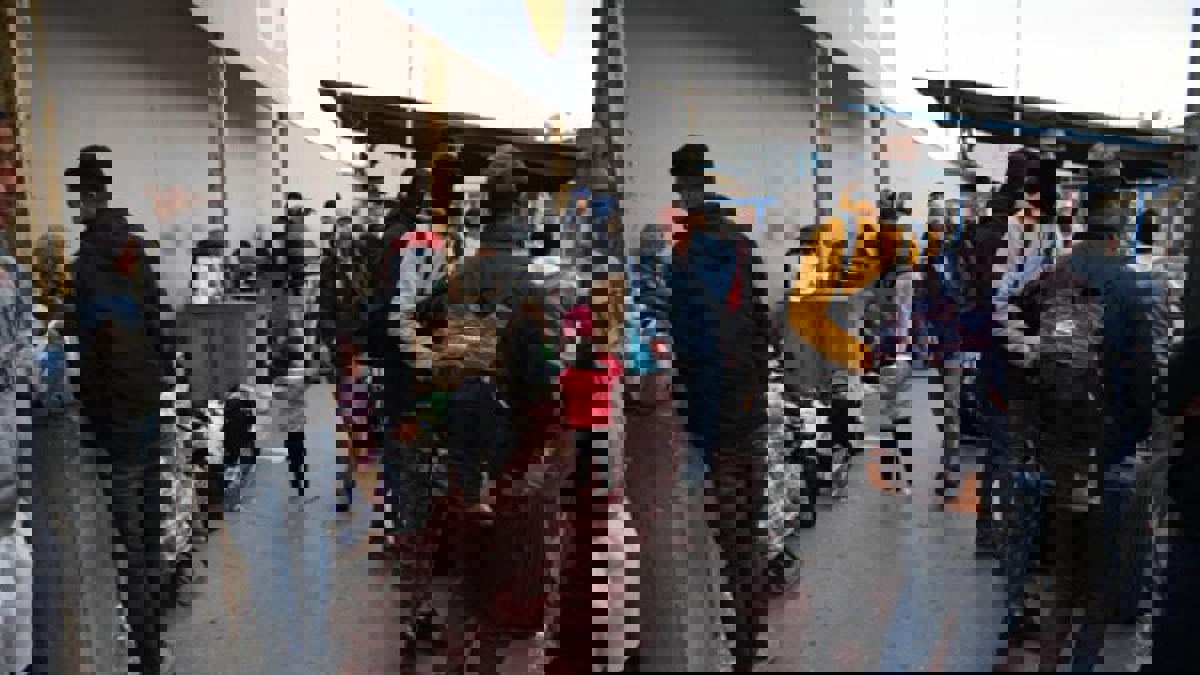 خلافات بين الرباط ومدريد توقف عملية ترحيل المغاربة العالقين في سبتة ومليلية