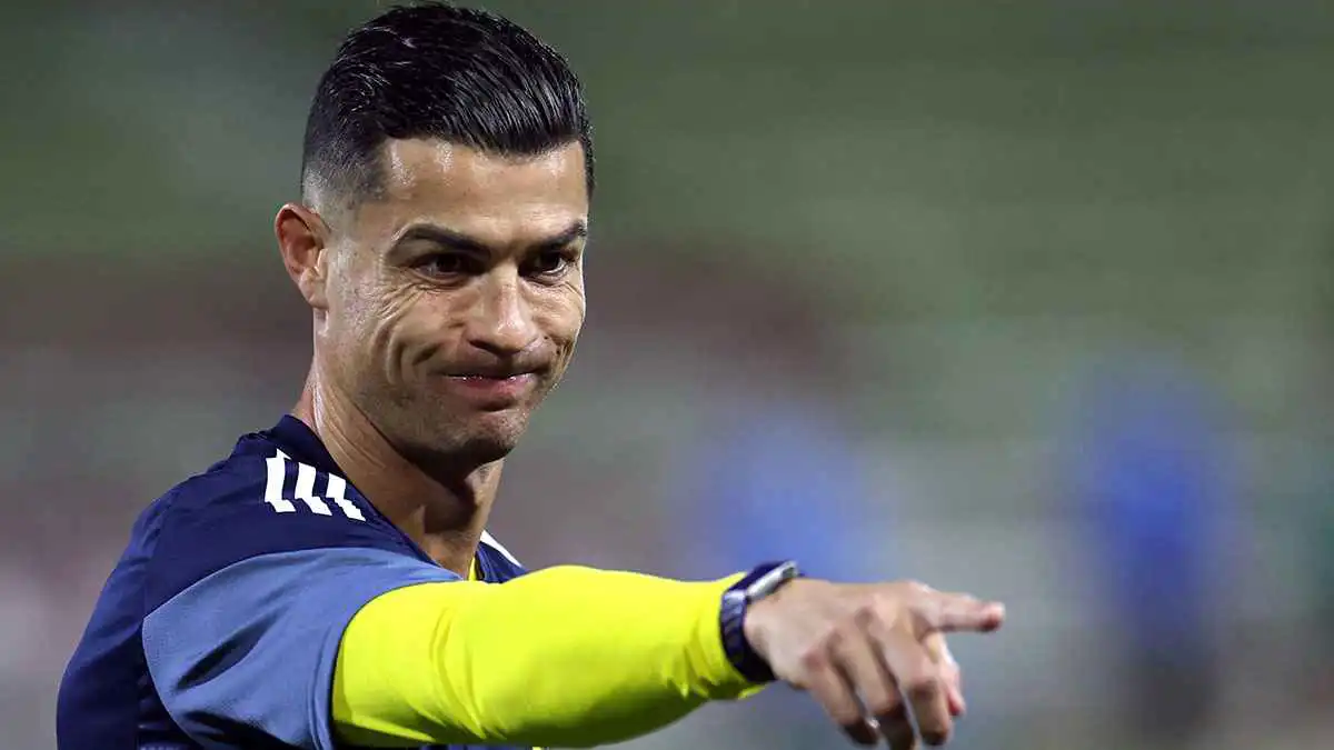 لم يقصد الهلال.. تفسير مختلف لاحتفالية كريستيانو رونالدو (فيديو)