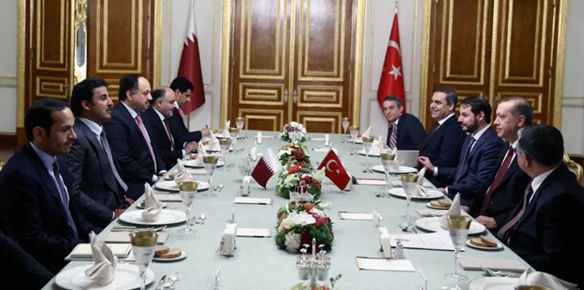 أردوغان يلتقي أمير قطر في اسطنبول بعيدًا عن الأضواء  