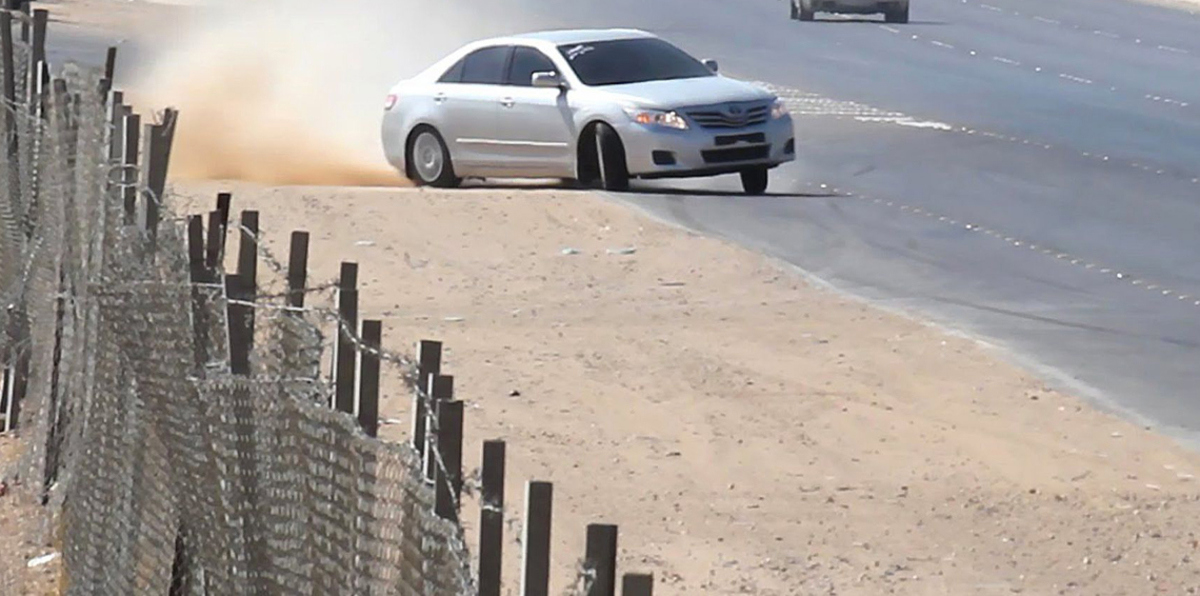 خليجي يدهس عسكريًا عقب استعراض "سباق الموت" (صورة)