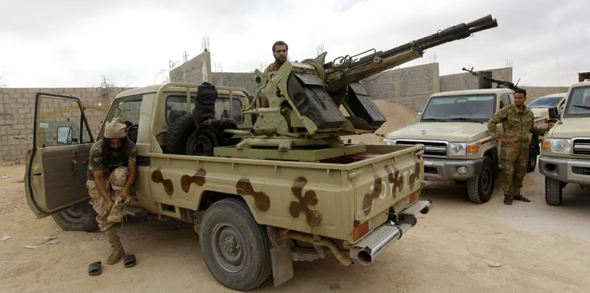 مصدر في الجيش الوطني الليبي ينفي الانسحاب من درنة