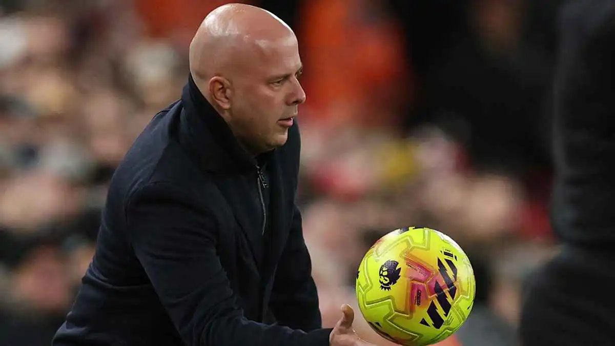 آرني سلوت مدرب ليفربول