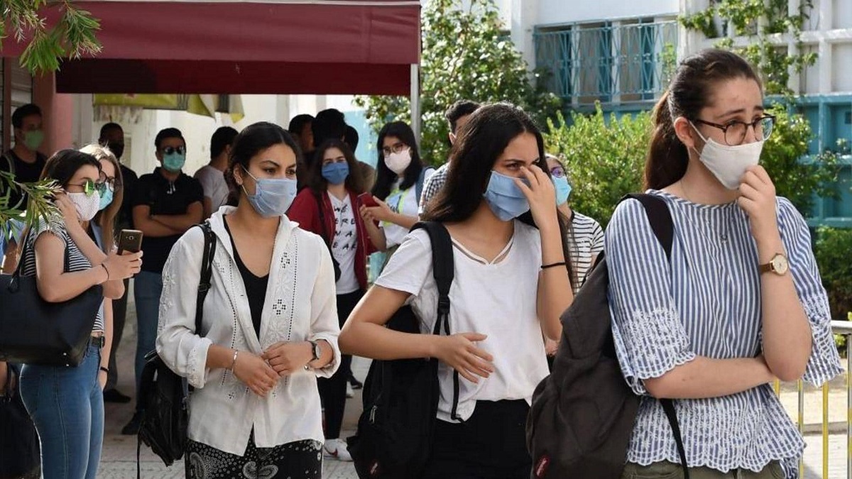 تونس .. عودة الحياة إلى المقاهي والمطاعم وحرية التنقل بين المحافظات