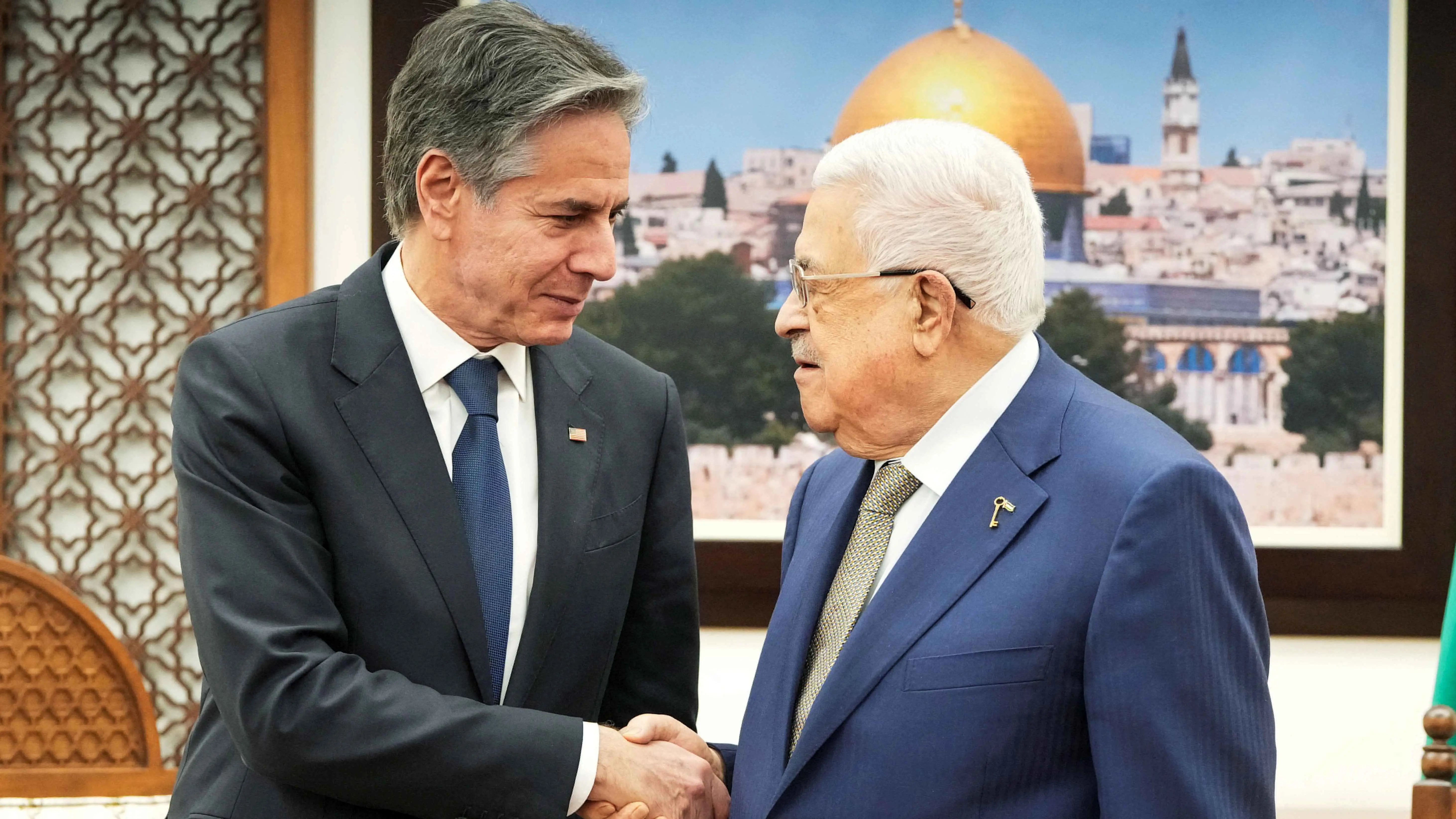 قدمت لواشنطن.. "وثيقة سرية" تكشف رؤية "السلطة" لإدارة غزة بعد الحرب