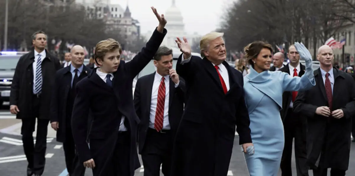 البيت الأبيض يدعو وسائل الإعلام لتجاهل بارون ترامب