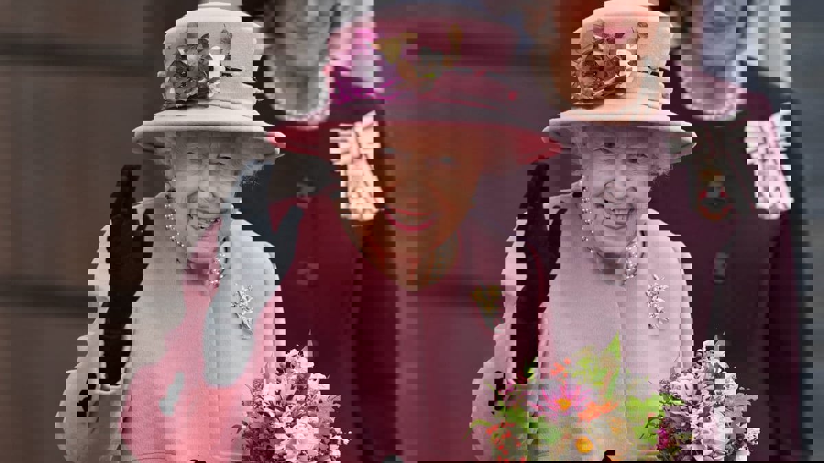 كتاب يسلط الضوء على الساعات الأخيرة لوفاة الملكة إليزابيث الثانية 