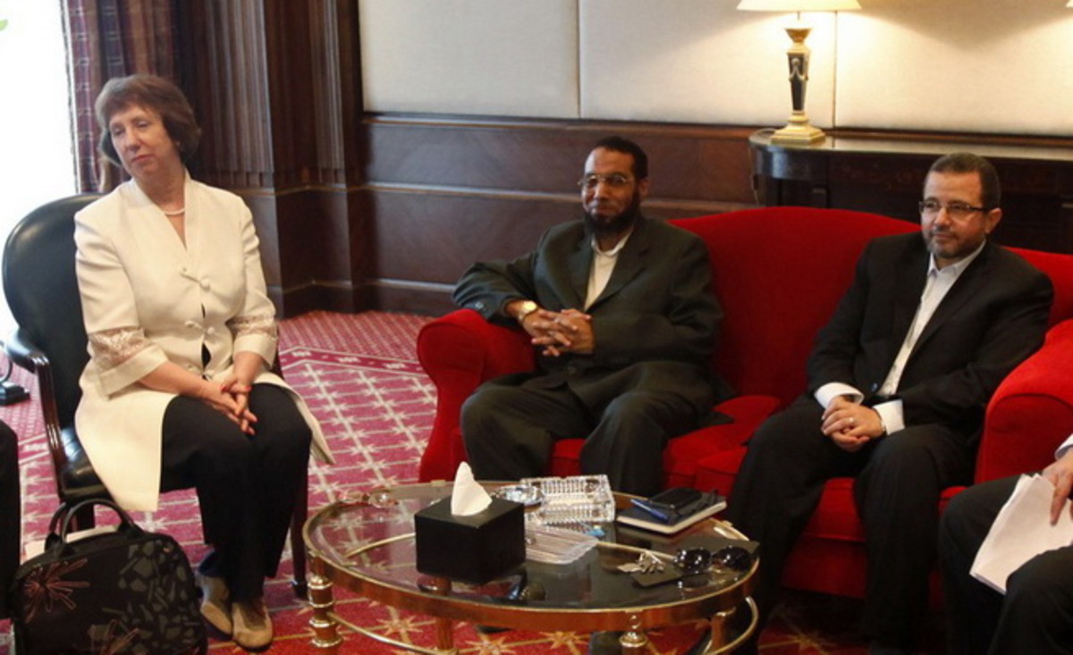 القبس الكويتية: آشتون طلبت لقاء المرشد.. والجماعة ترد "مرسي أولاً"