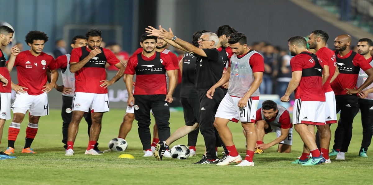 تشكيلة منتخب مصر ضد روسيا.. محمد صلاح أساسيًا