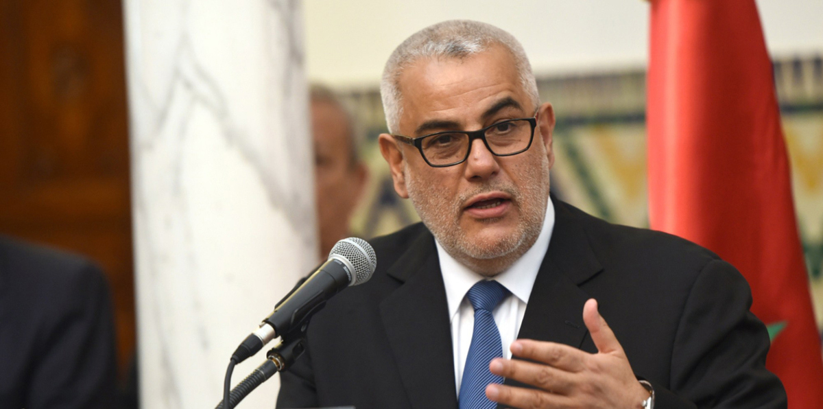 بنكيران يدعو لتعديل دستور المغرب ويوجه رسائل "مشفرة" للقصر الملكي