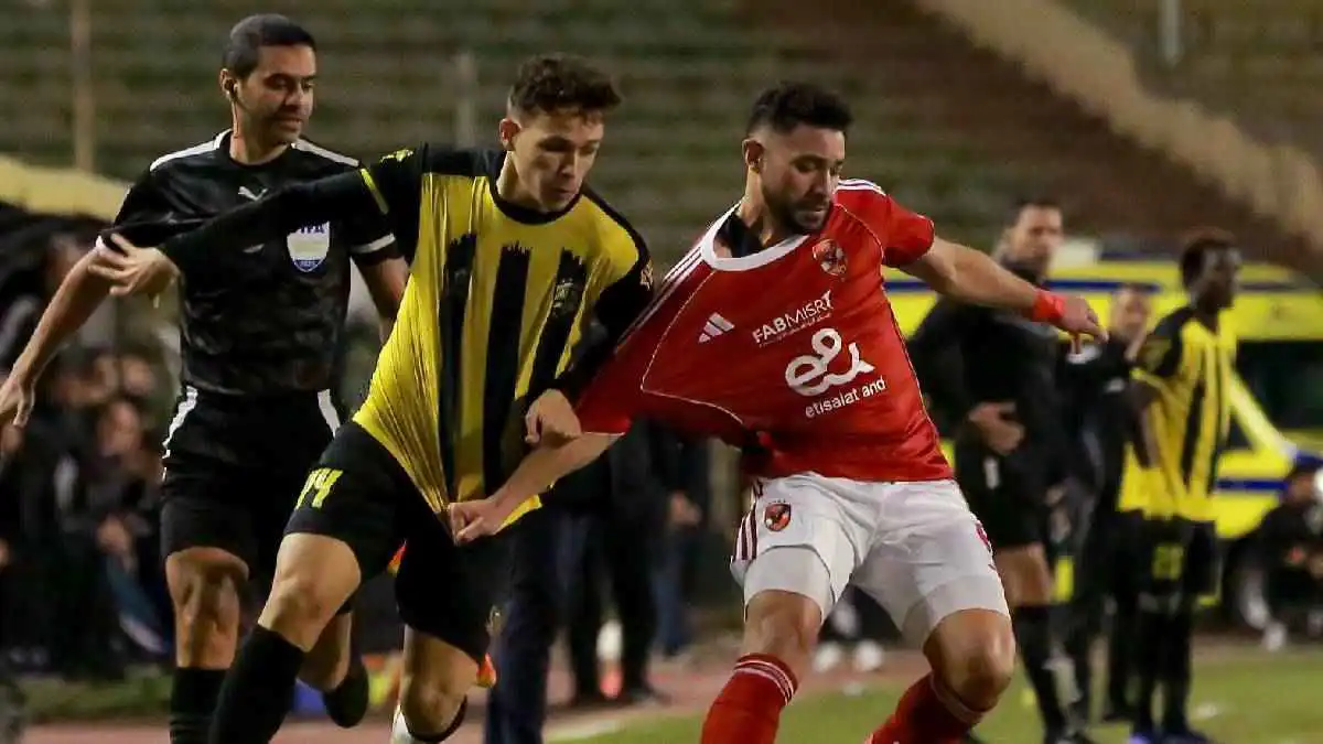 مدرب "المقاولون العرب" يهاجم جماهير الأهلي المصري (فيديو)