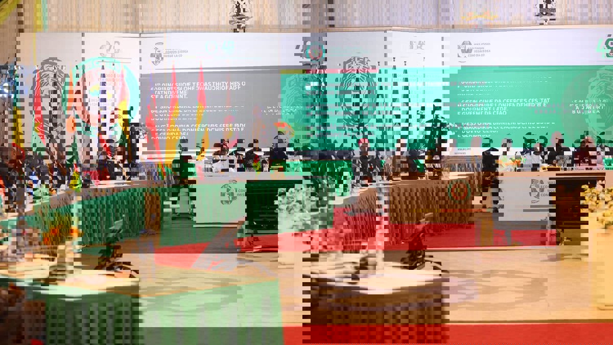 "إيكواس" تثبّت العقوبات على النيجر وتضع شروطًا لتخفيفها