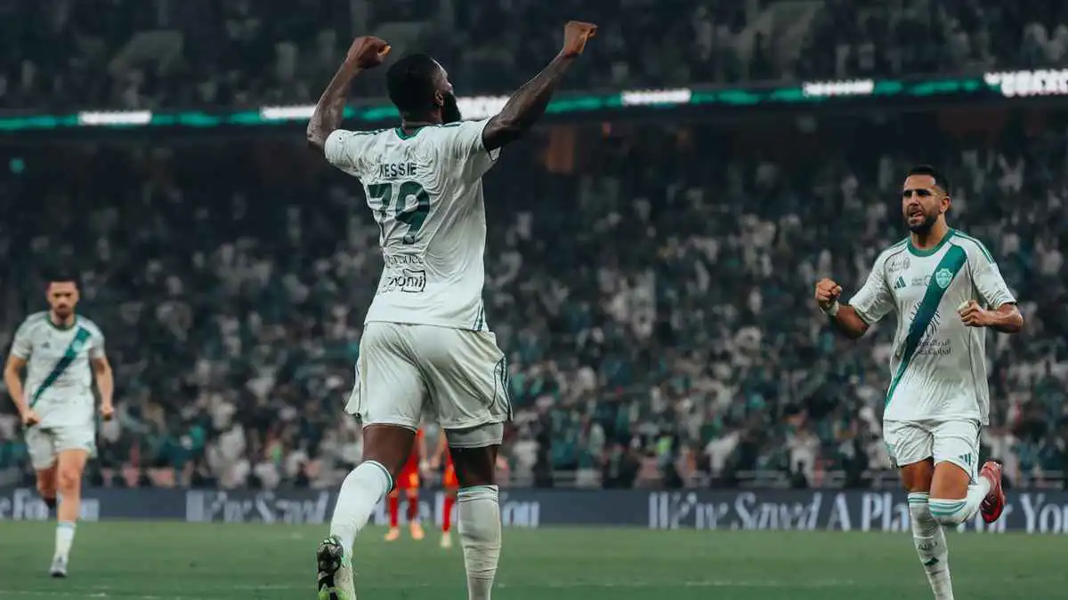 ليس كيسيه فقط.. أكثر لاعب نال إشادة جمهور الأهلي السعودي ضد القادسية