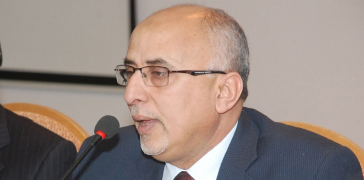 بعد غضب "جنوبي".. وزير يمني ينفي اتهامات للحكومة بنقل بيحان إلى مأرب