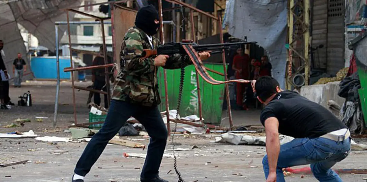 اشتباكات مسلحة غرب طرابلس تجبر عائلات على النزوح