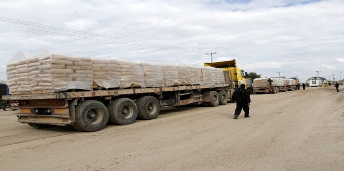 إسرائيل توقف رسميا إدخال الإسمنت لقطاع غزة