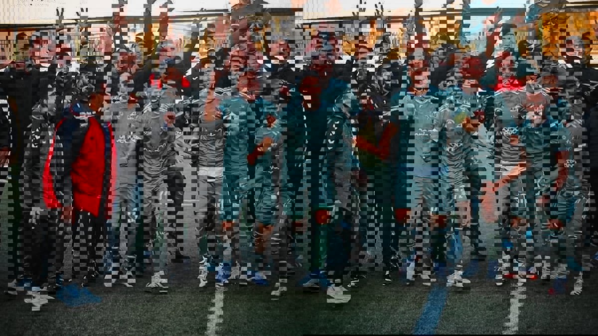 بالبشت على طريقة ميسي.. لاعب خدمات رفح يحتفل بالدوري الفلسطيني (فيديو)