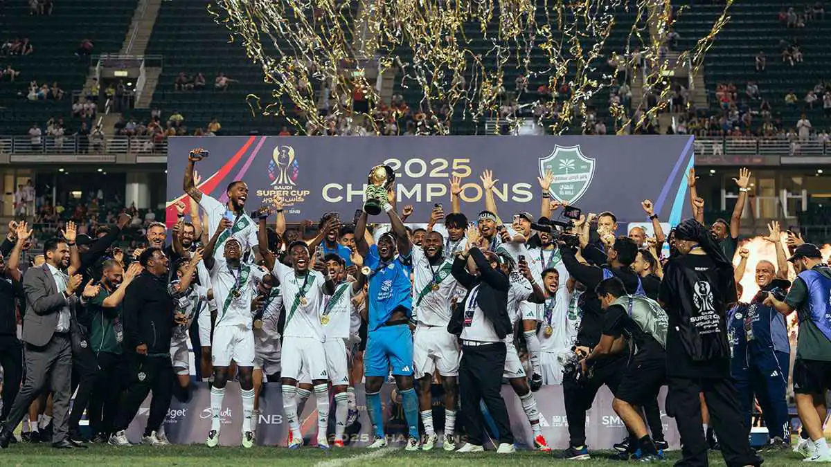 قلب الأسد.. من هو اللاعب الذي غيّر وجه الأهلي السعودي؟