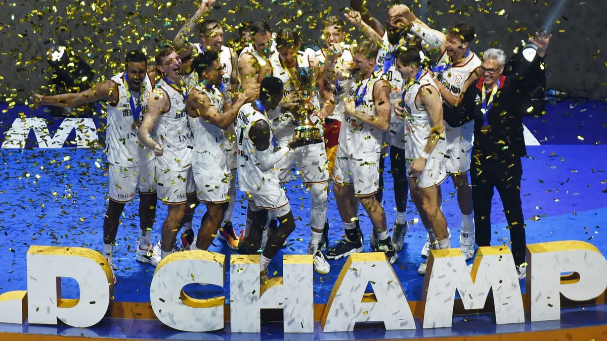 منتخب ألمانيا يهزم صربيا ويتوج بكأس العالم لكرة السلة لأول مرة