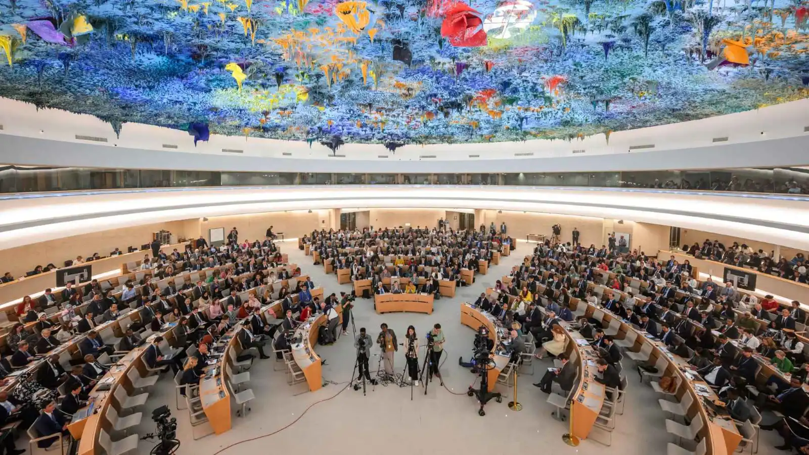 مجلس حقوق الإنسان يمدّد مهمة بعثة تقصي الحقائق حول إيران