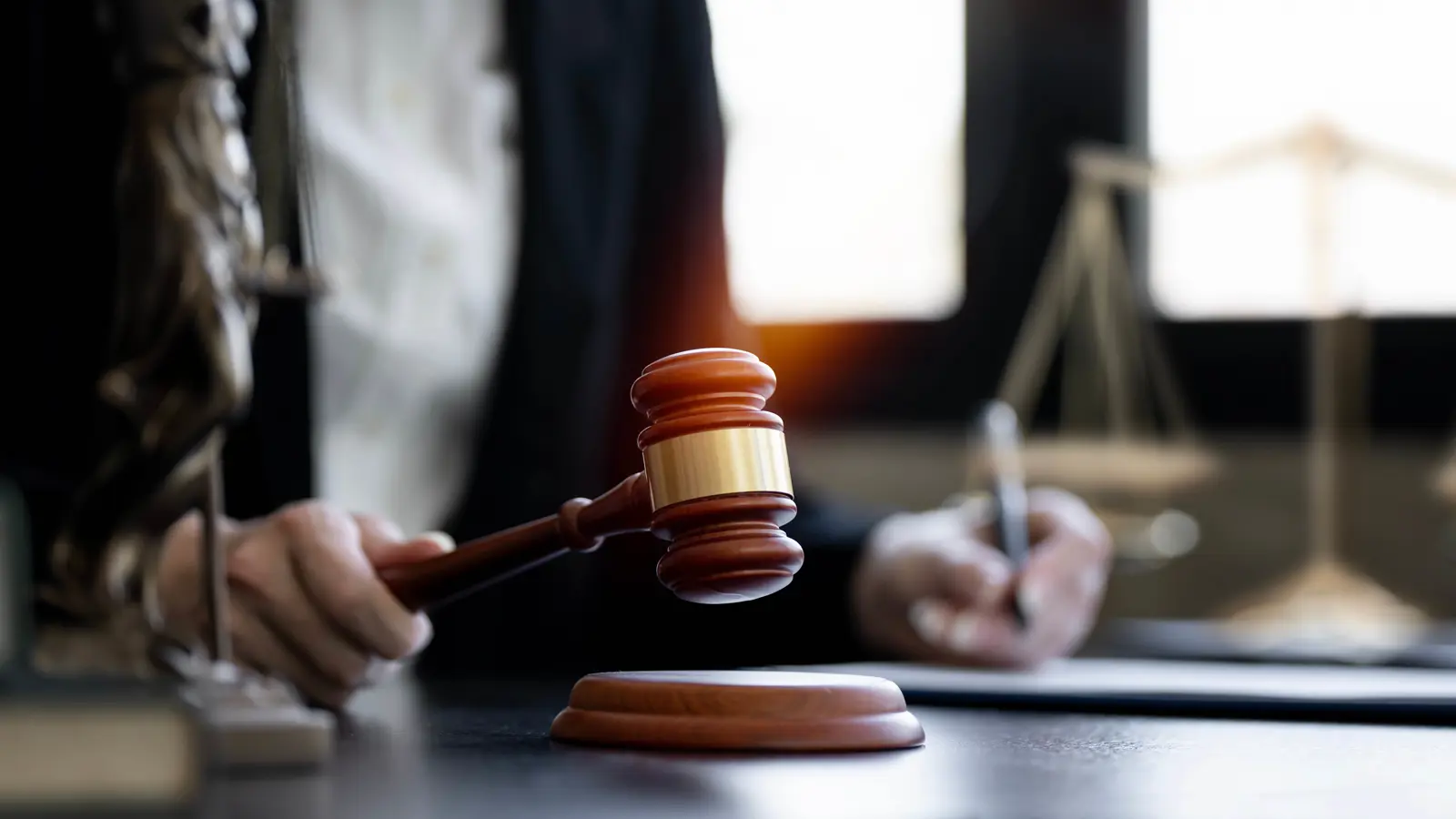 "المتحولات جنسياً" خارج تعريف "المرأة" في القانون البريطاني