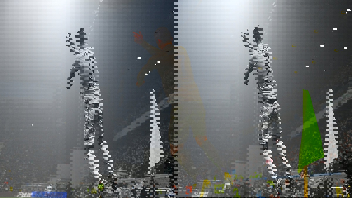 مباراة يوفنتوس وساسولو.. كريستيانو رونالدو يدعم باولو ديبالا (فيديو)