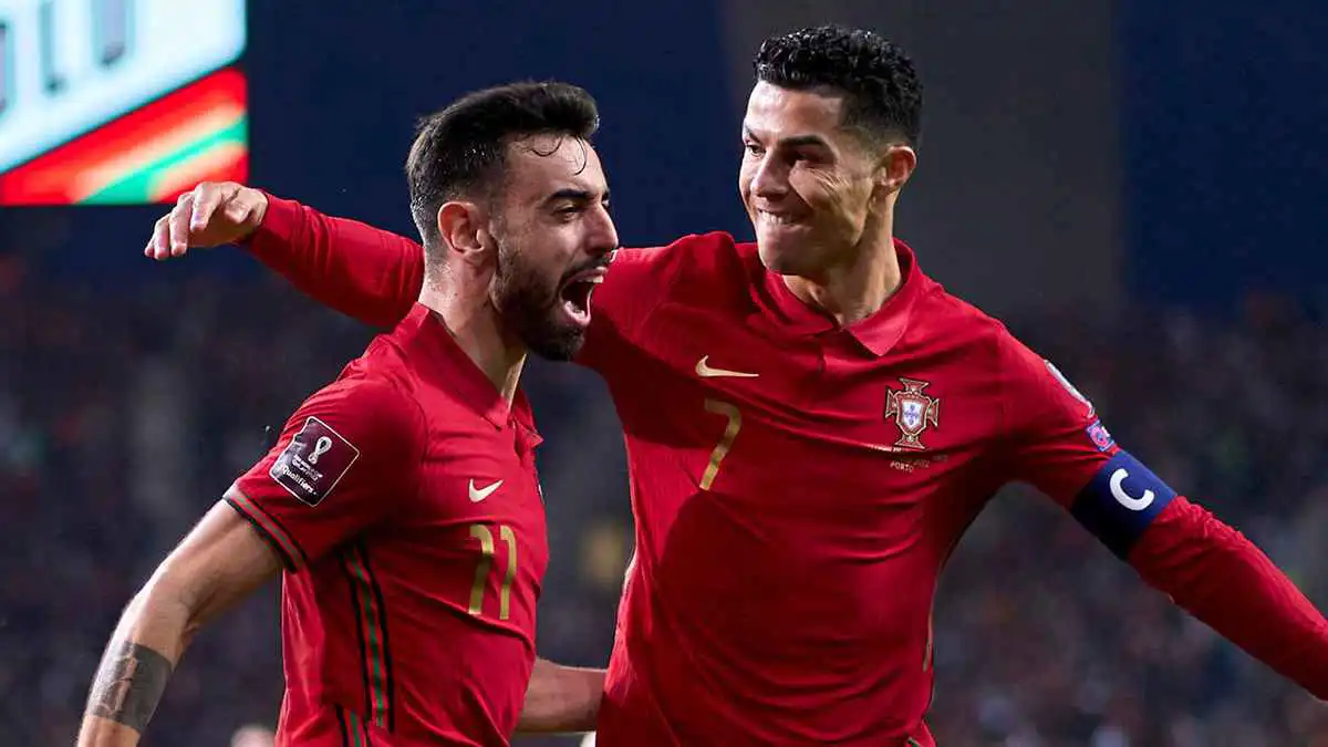 أكبر مفاجآت الميركاتو.. كريستيانو رونالدو يتحرك لضم برونو فيرناندز للنصر