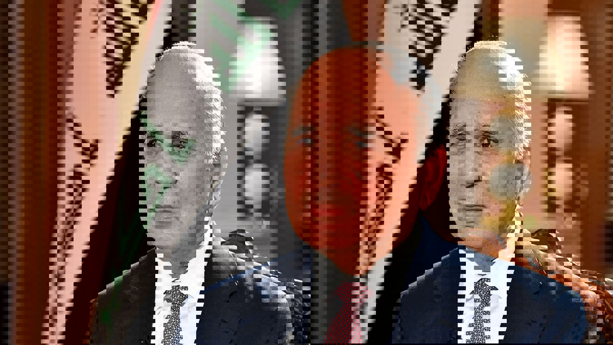 العراق يطلب من إيران التدخل لوقف استهداف الميليشيات للمطارات والبعثات الدبلوماسية