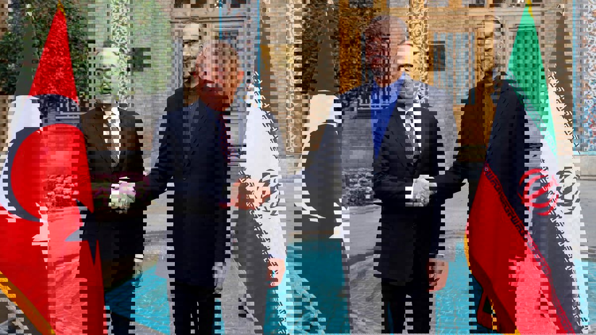 وزير الخارجية الإيراني يزور تركيا لبحث مسألة "أكراد سوريا والعراق"