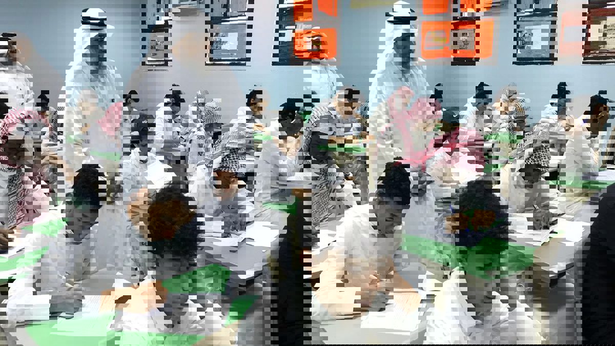 معلمو السعودية يعارضون فرض قيود جديدة على العلاوة السنوية