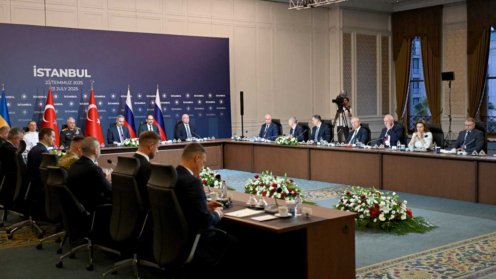 روسيا وأوكرانيا تختتمان محادثات إسطنبول باتفاق على تبادل أسرى