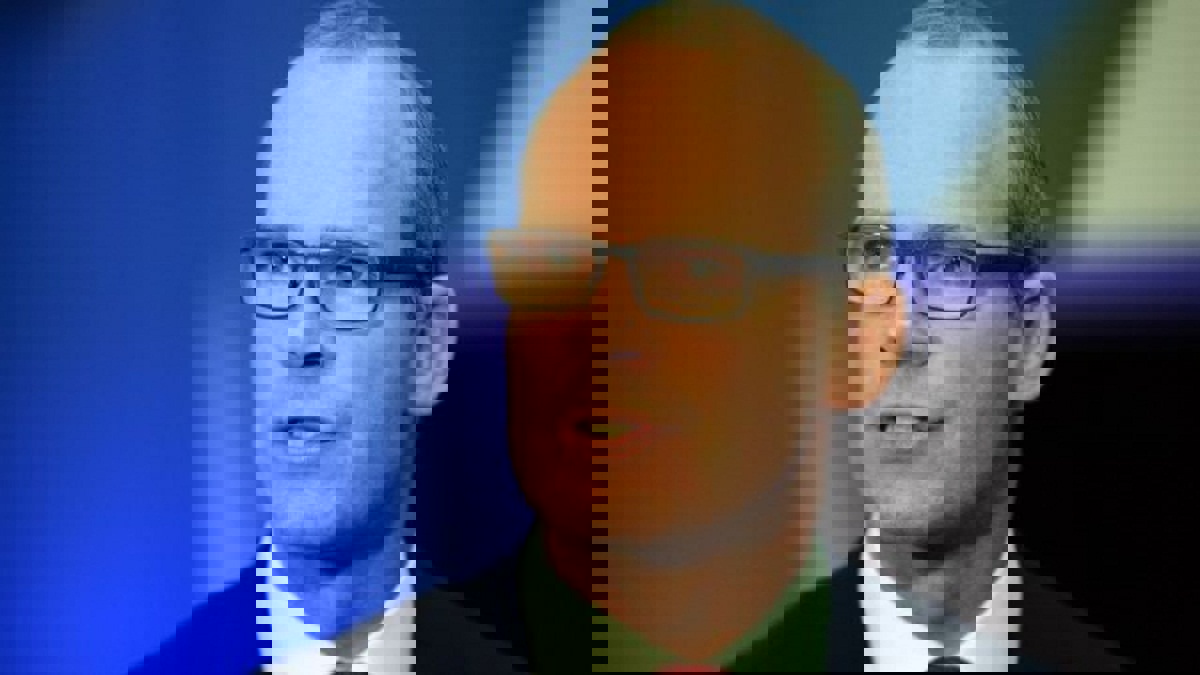 وزير الخارجية الإيرلندي: بوريس جونسون يضع بريطانيا على مسار "صدام" مع أوروبا