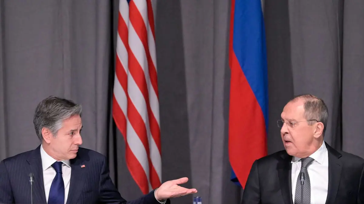 بسبب أوكرانيا.. تقرير يكشف عن مشادة كلامية بين بلينكن ولافروف في ستوكهولم