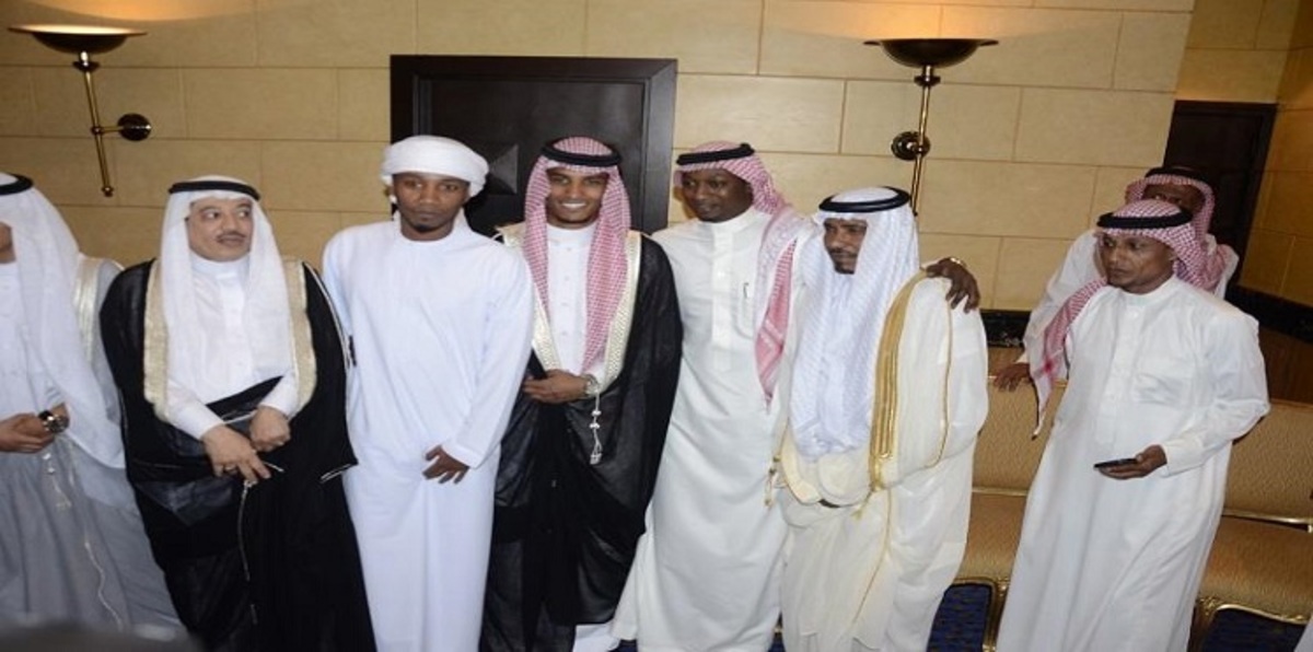 حفل زواج نجم النصر السعودي يجمع لاعبي الاتحاد والأهلي (فيديو)
