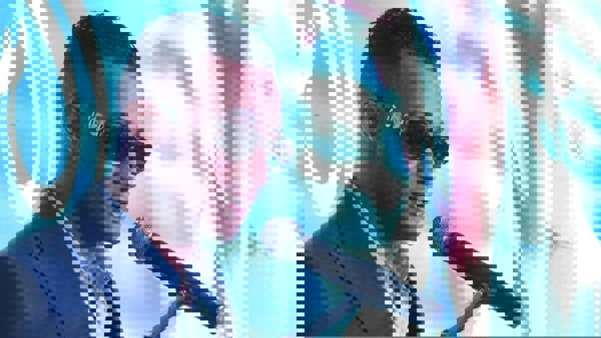 محمد رمضان يظهر بصحبة نمر ويعلق: "لا أسمع نباح الكلاب"