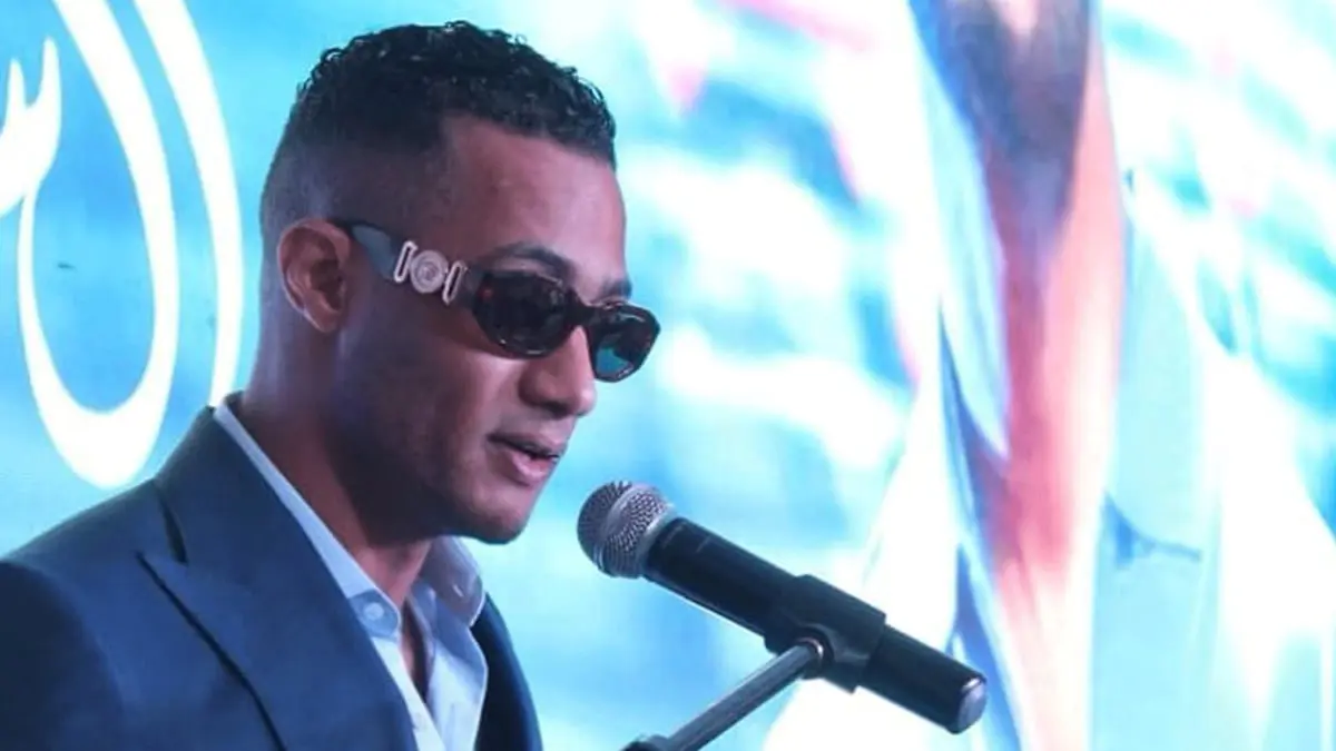 محمد رمضان يظهر بصحبة نمر ويعلق: "لا أسمع نباح الكلاب"
