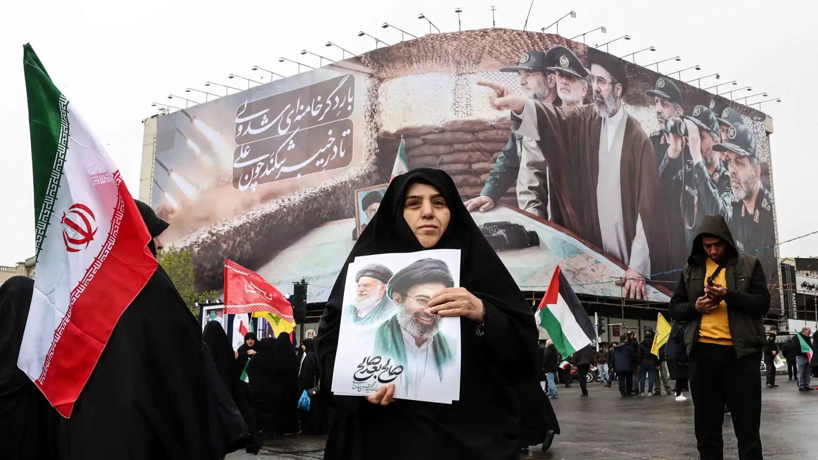 "خامنئي الجديد".. كيف حلت أمريكا وإسرائيل عقدة الخلافة بإيران؟