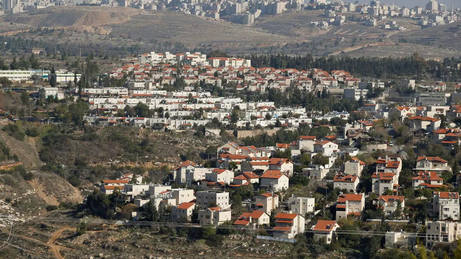 إسرائيل تعتزم بناء 1400 وحدة استيطانية على أنقاض مقر الأونروا في القدس