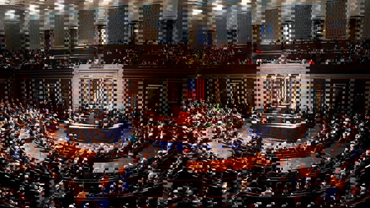 "النواب" الأمريكي يقر تعديلًا يمنع ضرب إيران دون موافقة الكونغرس