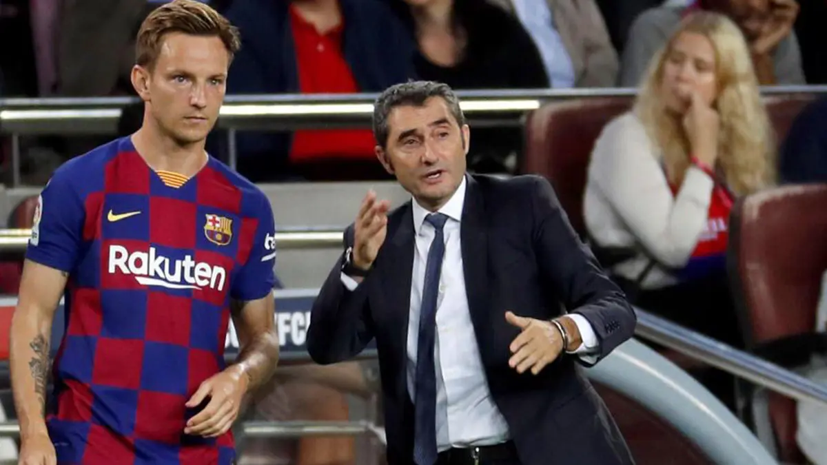 صحيفة: نادي برشلونة منفتح على بيع راكيتيتش في الميركاتو الشتوي المقبل