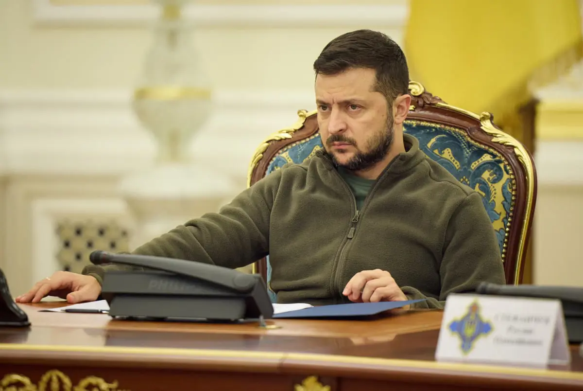 لحشد الدعم.. زيلينسكي يصل إلى براغ قبل قمة الناتو