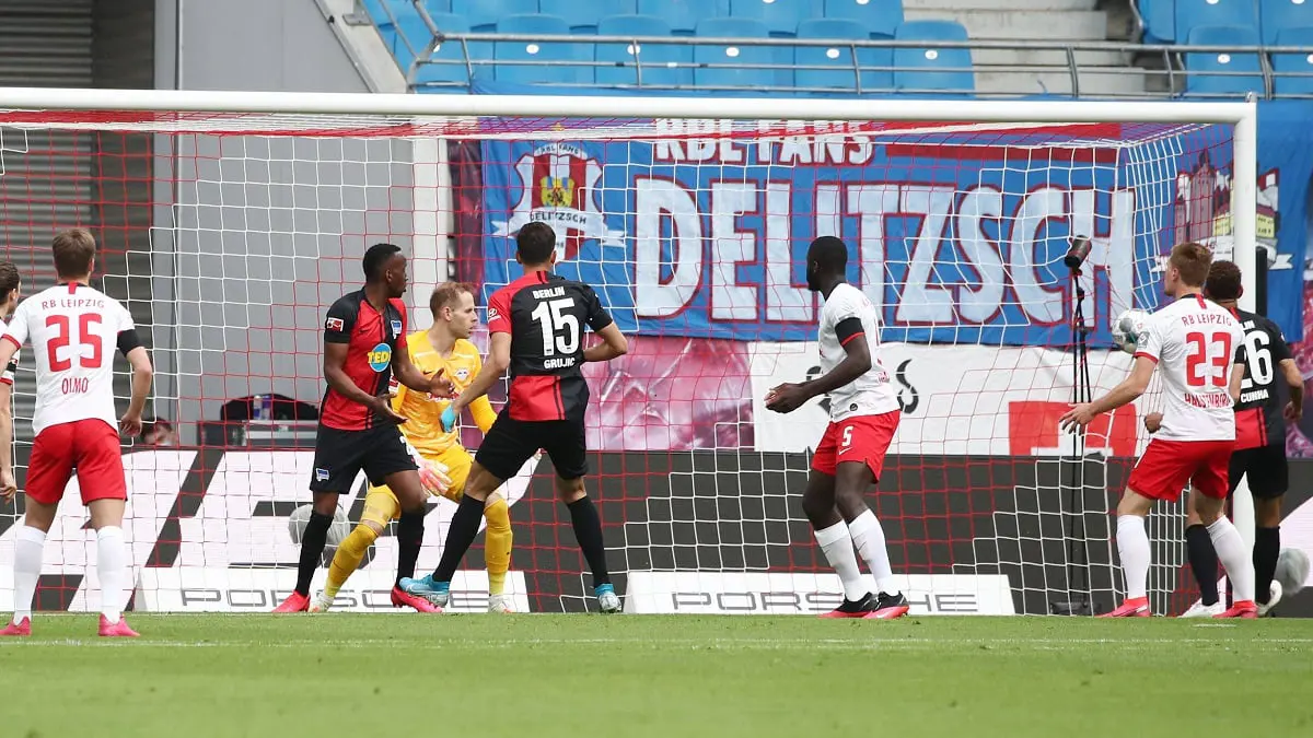 هيرتا برلين يفرض التعادل على لايبزيغ في الدوري الألماني وخسارة جديدة لشالكة (فيديو)